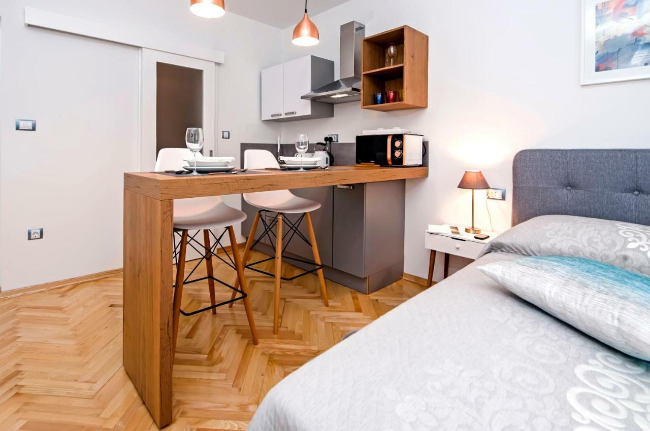 Studio Apartment Noah 罗维尼 外观 照片